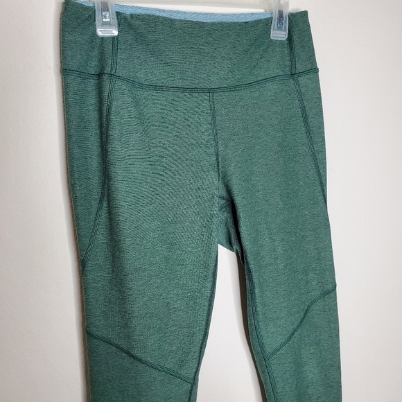 Outdoor Voices Green High Rise Colorblocked Dipped 7/8 Tight Leggings - Picture 4 of 9